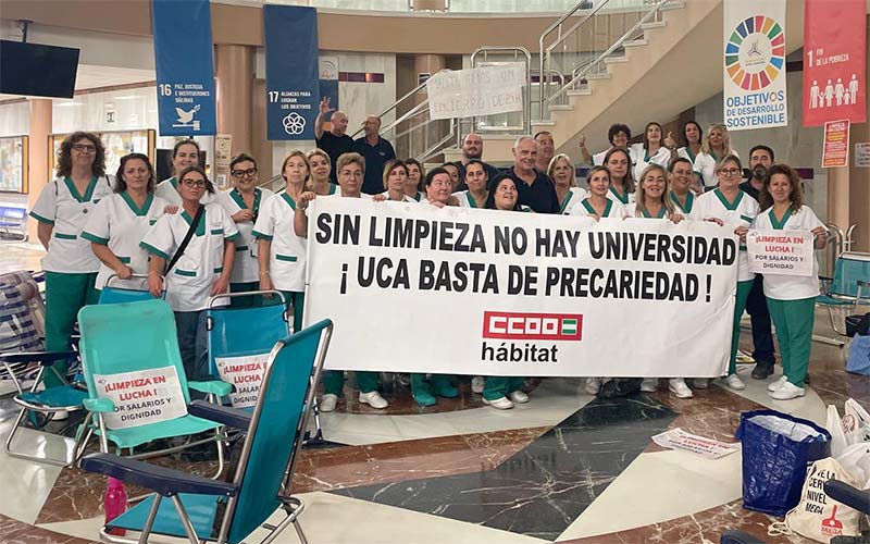 El personal de limpieza del campus de Puerto Real denuncia la “criminalización” hacia su labor