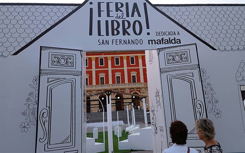 La Feria del Libro 2026 de La Isla, en la antesala del verano e inspirada en Sherlock Holmes