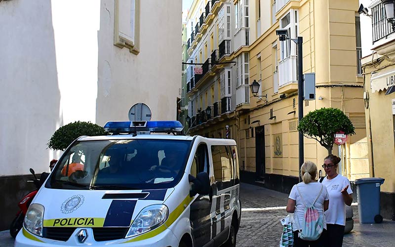 IU vuelve a afear las “políticas negacionistas” de Bruno García y le reclama que implante ya la demorada Zona de Bajas Emisiones en Cádiz