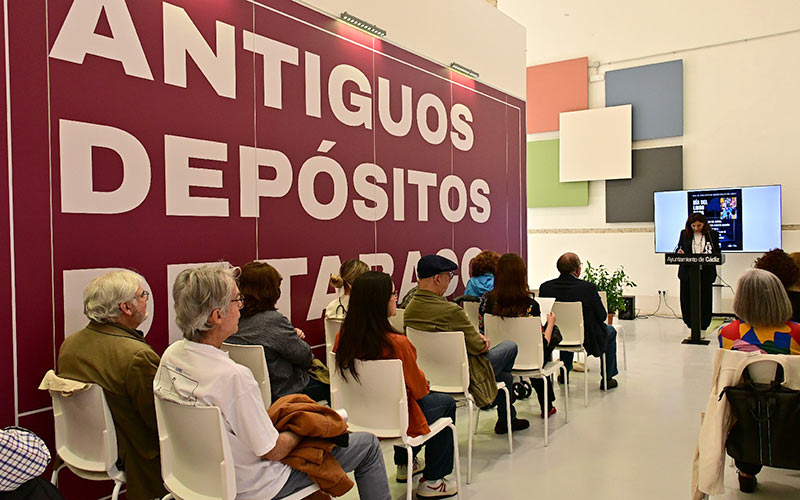 La otra cara de los antiguos depósitos de tabaco de Cádiz: “prisas, autobombo y decisiones unilaterales que afectan a la plantilla municipal”