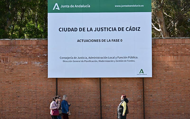 Cuatro meses después de la primera piedra, la Ciudad de la Justicia de Cádiz sigue “en fase 0”: “el PP anuncia, se hace la foto y desaparece”