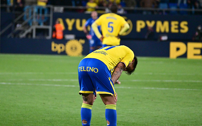 Parecía que sí, pero no: Las Palmas le remonta a un Cádiz ya demasiado acostumbrado a perder