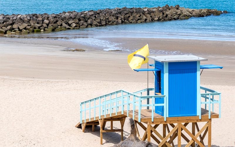 Las playas de Cádiz ya piensan en los daltónicos