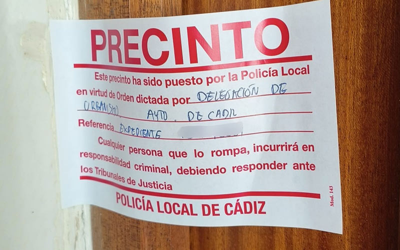 El Ayuntamiento defiende que está trabajando con la Junta en opciones de ayudas para los vecinos con pisos apuntalados en Puntales