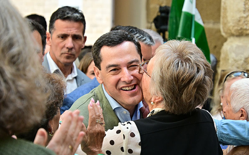 Moreno Bonilla pide a los suyos en Cádiz movilizarse para amarrar la “estabilidad” del PP, y promete 3.000 viviendas a precio asequible