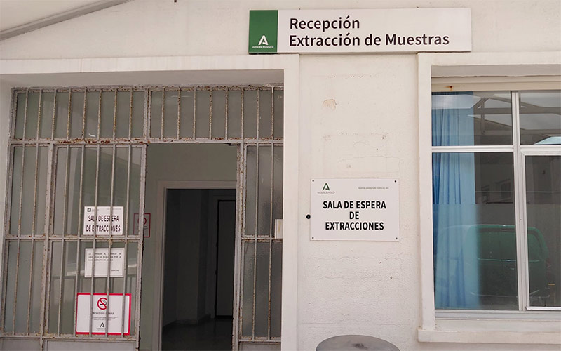 Alertan del “colapso diario” en el área de Extracciones del Hospital Puerta del Mar de Cádiz: esperas de horas por la falta de personal