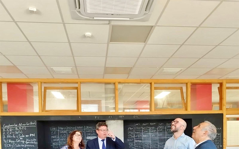 Colegios e institutos públicos de Cádiz han instalado ya más de 3.100 “elementos de climatización” gracias al plan de confort térmico