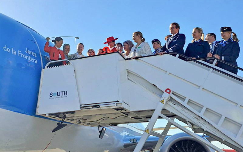 Un avión de la touroperadora alemana TUI lleva ya el nombre de Jerez por los cielos de Europa
