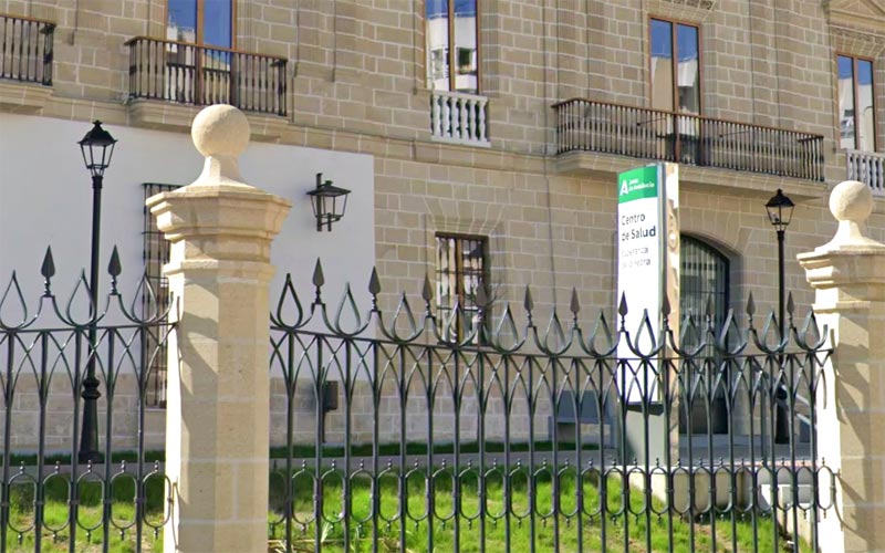 Abre sus puertas tras 25 años de espera el nuevo centro de salud Esperanza de la Yedra en Jerez, que irá sumando servicios “de forma progresiva”