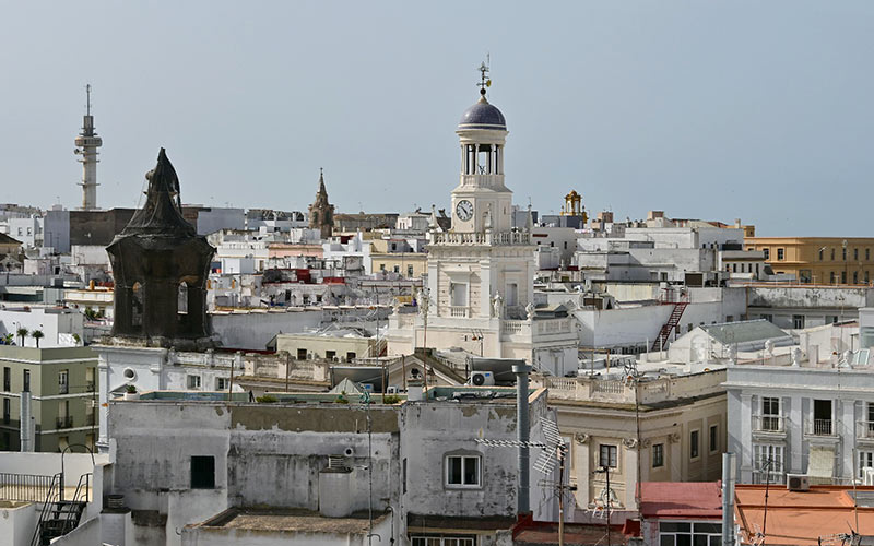 Ven discriminación en el Ayuntamiento de Cádiz: “se están denegando excedencias voluntarias a ciertos empleados pero se les concede a otros”