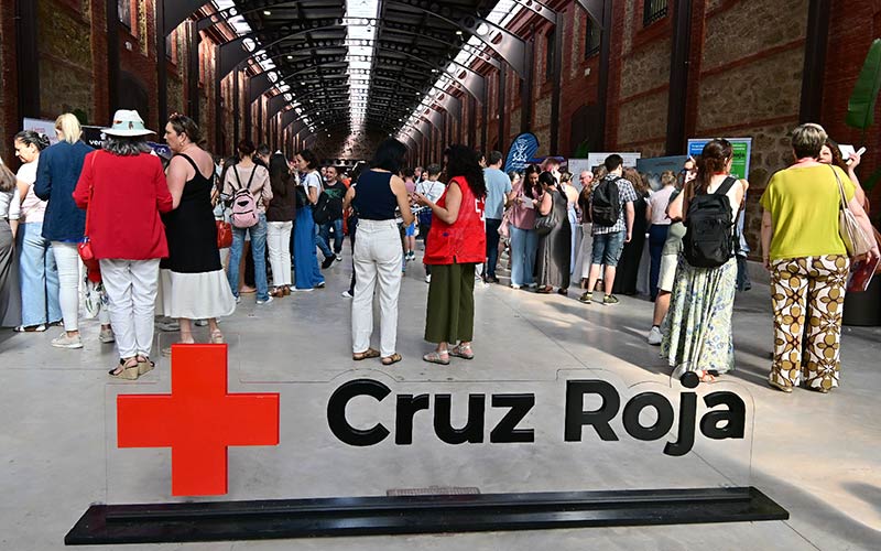 Cádiz acoge la VII Feria de Empleo de Cruz Roja: demandantes de empleo y empresas cara a cara