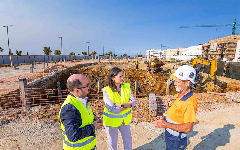 La prometida piscina de verano de San Fernando empieza a tomar forma tras dos meses de obras
