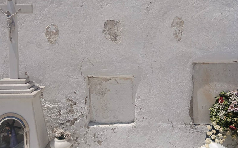 A la basura el homenaje a las víctimas del franquismo del cementerio portuense: exigen explicaciones a la decisión “chulesca” de Beardo