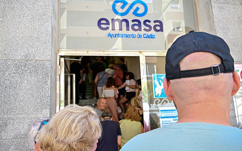 La ampliación de las zonas verde y naranja de Cádiz arrancará este 1 de julio sin multas hasta tramitar todas las nuevas tarjetas de residente