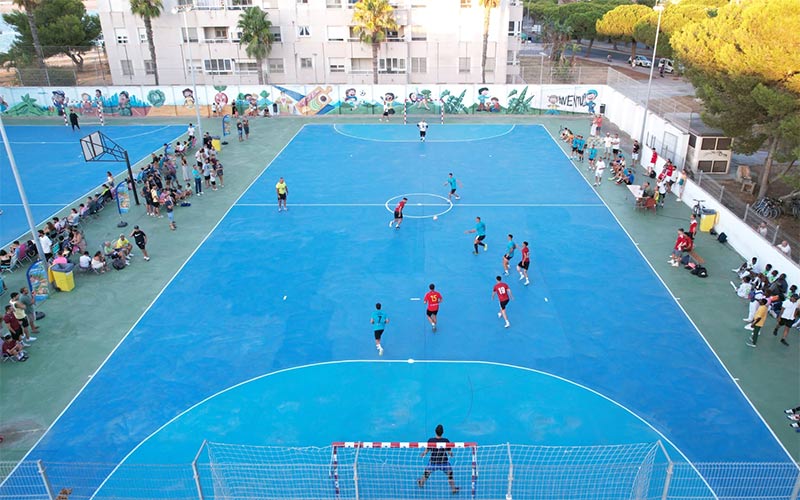 Piden al Ayuntamiento que no cancele el maratón de fútbol del Río San Pedro: “no se puede condenar a un barrio por una queja”
