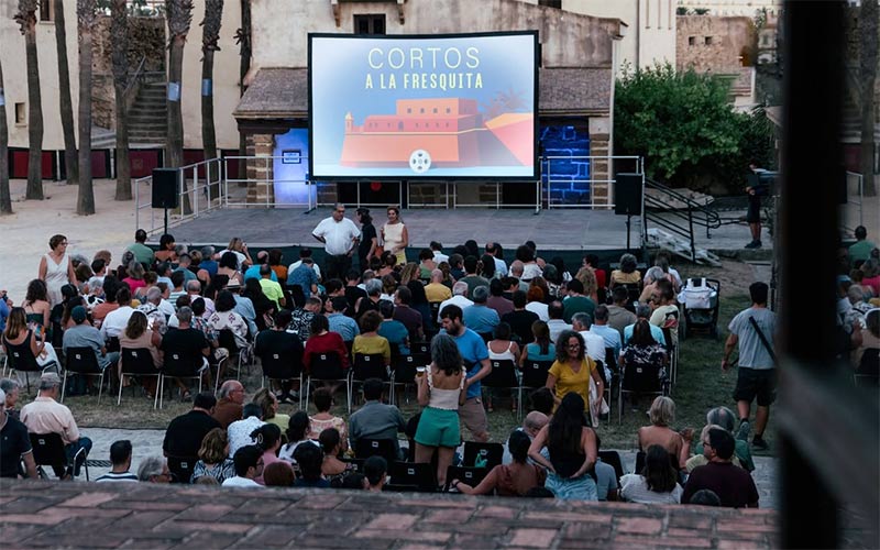 El verano de Alcances: cine clásico en la plaza de España y ‘Cortos a la fresquita’ en Santa Catalina