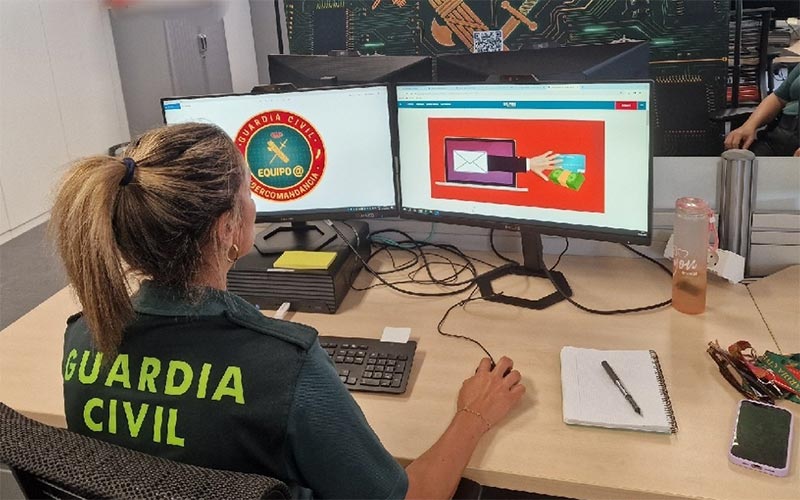 Estafa a una anciana en Chiclana 115.000 euros en 330 transferencias tras ganarse su confianza