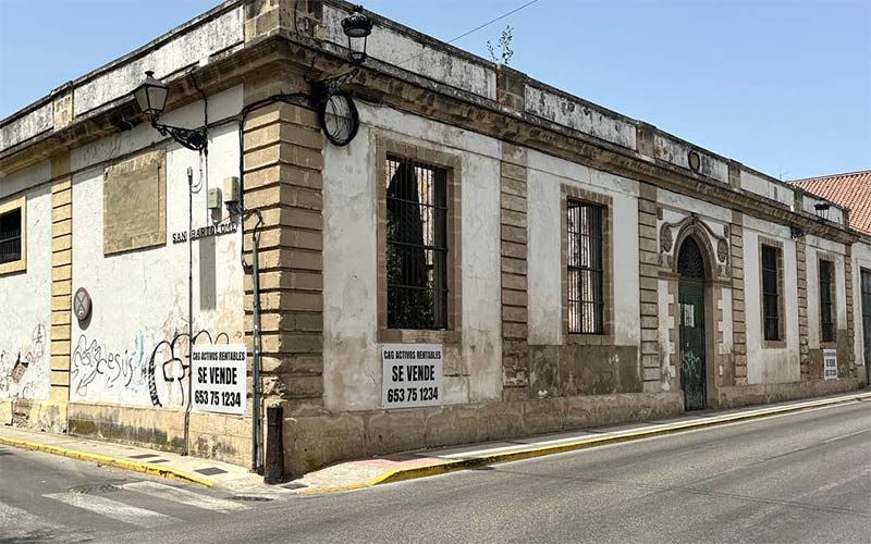 “Mientras Beardo calla, El Puerto se vende a trozos”: IU lamenta que se sigue subastando el patrimonio de Impulsa sin dar explicaciones