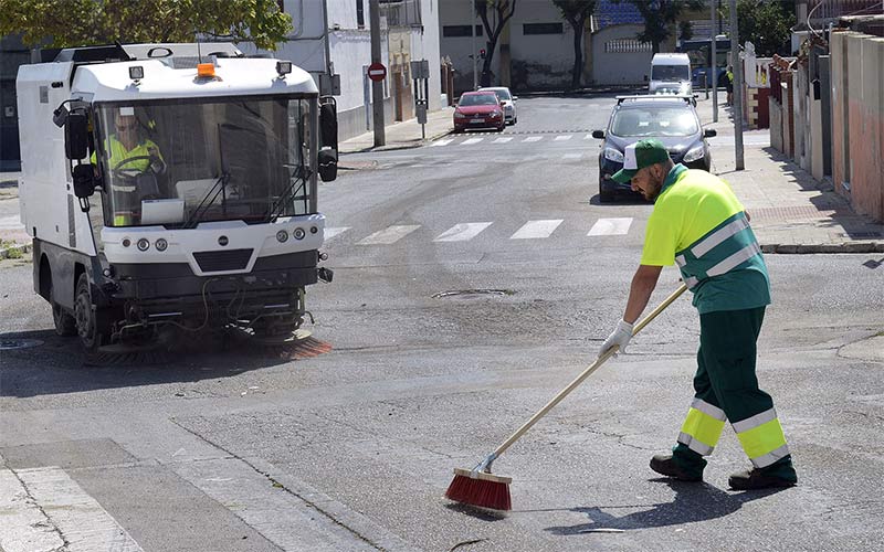 Medio millón de euros para reforzar la limpieza vespertina en Jerez durante cinco meses