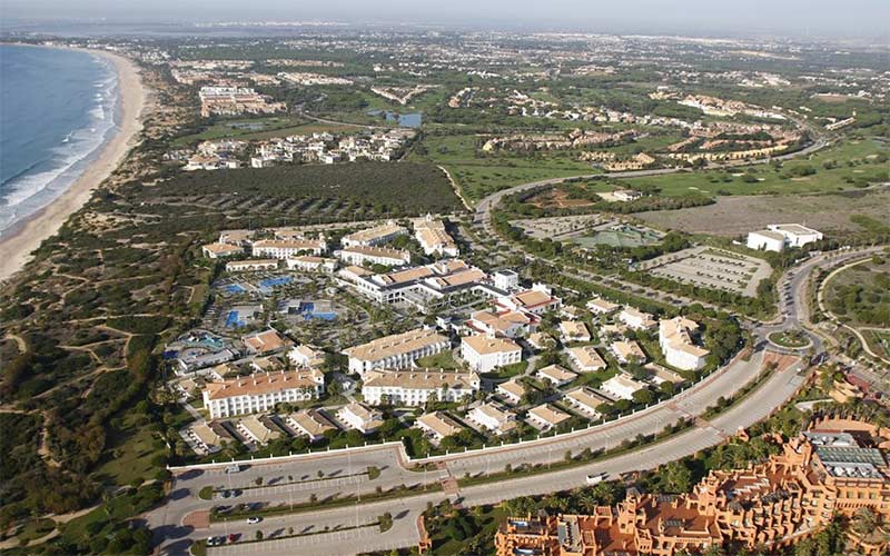 Los hoteles de lujo de la costa chiclanera vuelven a superan el 90% de ocupación otro mes de julio