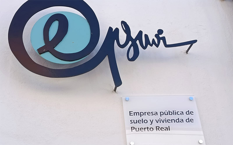 El Ayuntamiento de Puerto Real evita la subasta de una treintena de viviendas del parque público