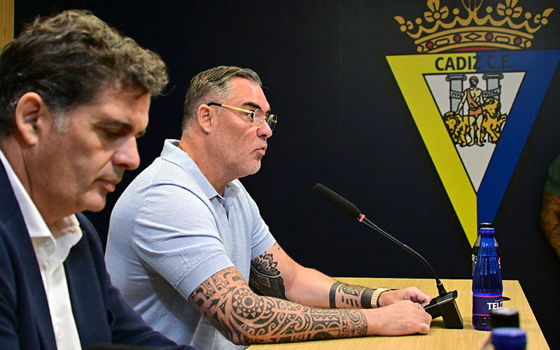 “Esto no es un cambio de nombres, es un cambio de ciclo; déjennos tiempo, trabajar y crear”: Christian Septien marca el rumbo de su Cádiz CF