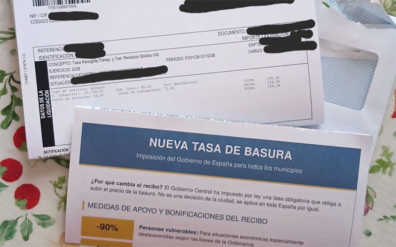 Denuncian al Ayuntamiento de Jerez por informar sobre la tasa de basuras “impuesta por Pedro Sánchez” calcando el argumentario del PP