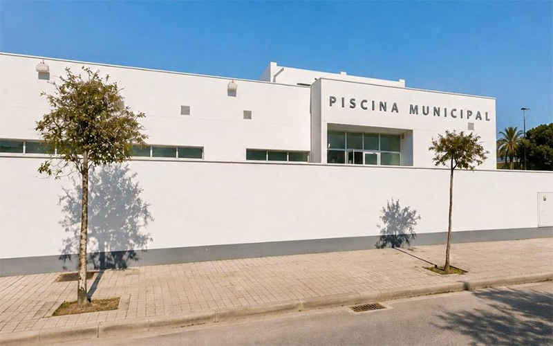 La piscina municipal de Rota continúa cerrada por Legionella y sin fecha de reapertura