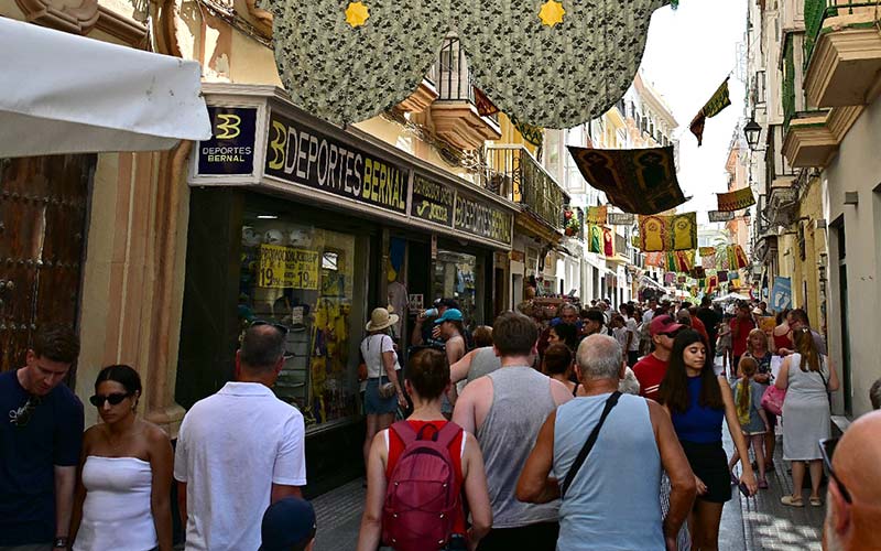 Más de 2 millones de personas pisaron las calles más comerciales del centro de Cádiz este verano