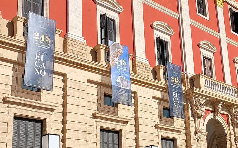 La “participación” del nuevo Reglamento de Honores de San Fernando no convence al PP