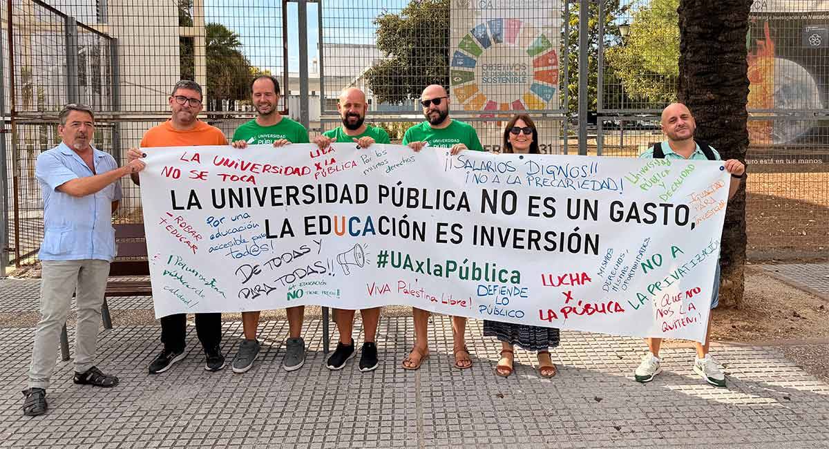 Protesta a las puertas del campus jerezano - SiA-PDIP