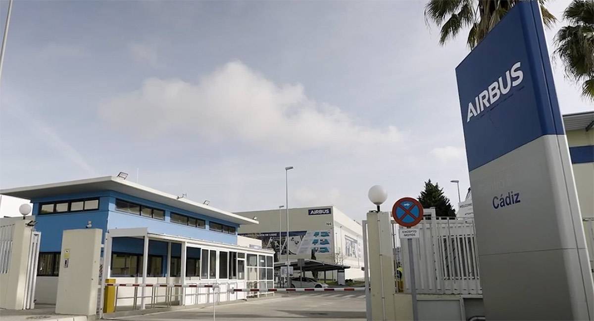Acceso a la factoría ampliada de El Puerto - Airbus