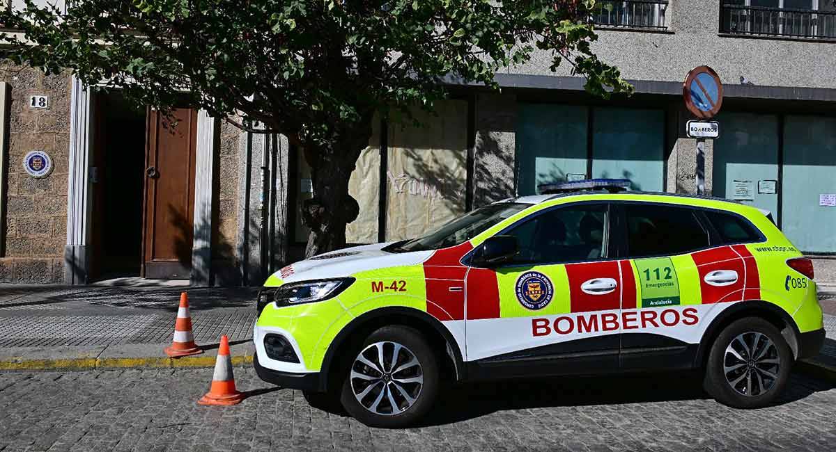A las puertas de la sede del Consorcio de Bomberos - Eulogio García