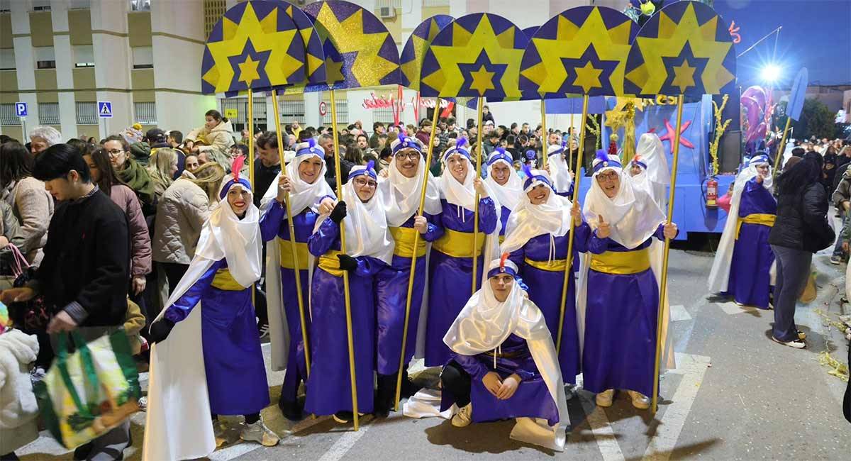 Personajes en la cabalgata de las pasadas navidades - Ayto.