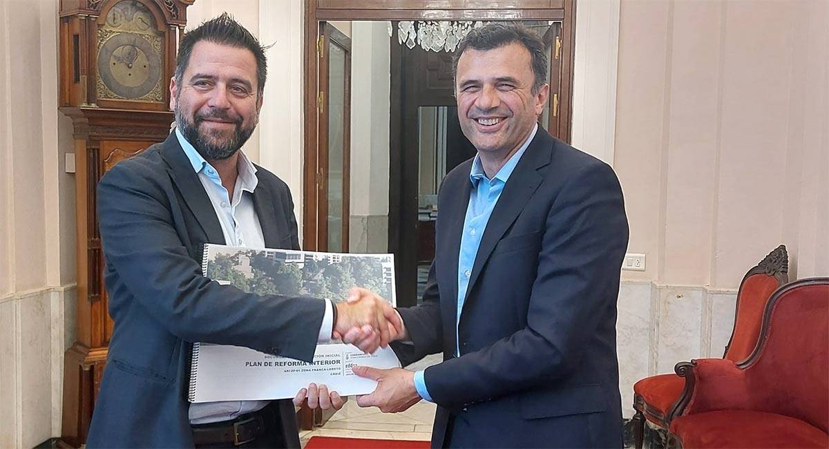 Fran González y Bruno García posando con el PRI allá por 2024 - Zona Franca