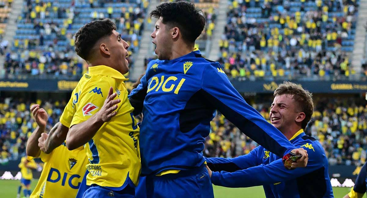 Borja y Antoñito celebrando la sentencia - Eulogio García